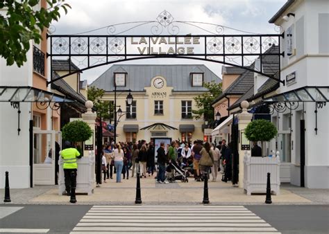 outlet near disneyland paris
